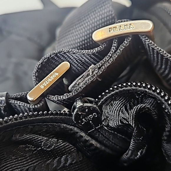 Authentic Prada Vela Tessuto Crossbody Bag - Picture 4 of 16